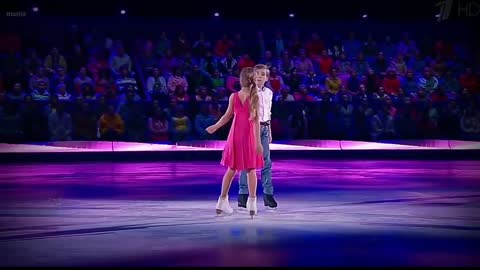 amazin Russian kids ice skating dancing