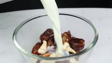 Healthy Dates and Nuts Juice _shorts