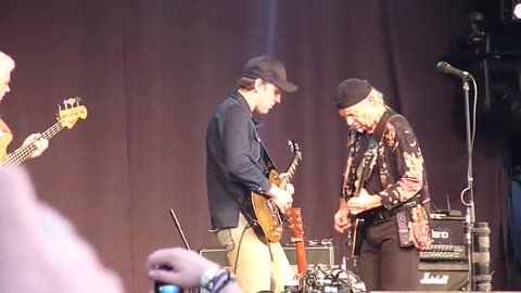 Jethro Tull & Joe Bonamassa - Locomotive Breath