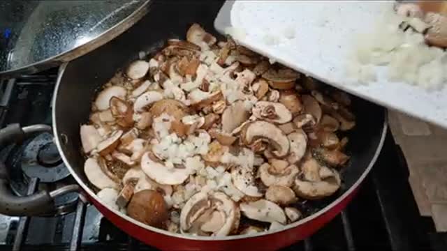 Creamy Parmesan Garlic Mushroom Chicken