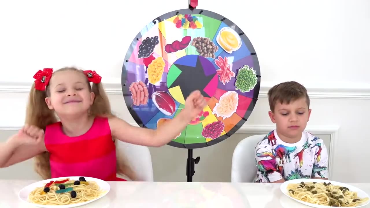 Diana and Roma Mystery Wheel of Spaghetti Challenge learn.