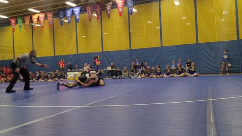 Romiz wrestling in benton, Iowa