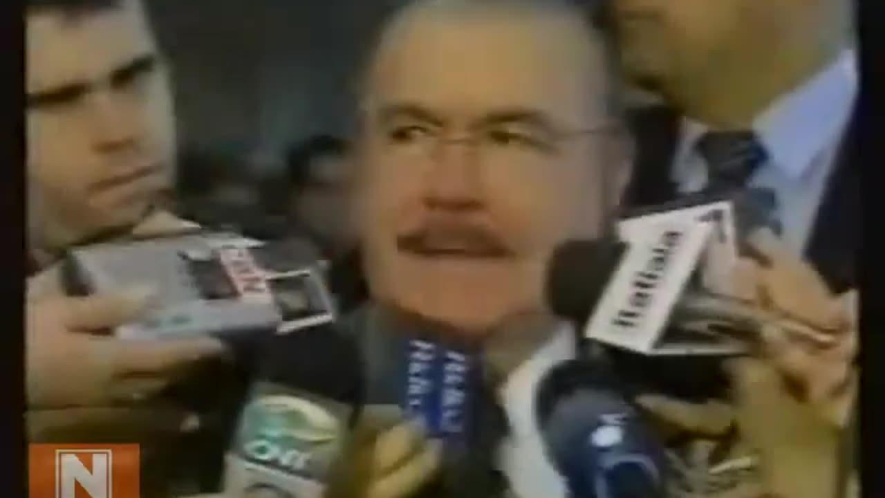 2004 - LULA É CHAMADO DE “TRAIDOR” NO VELÓRIO.mp4