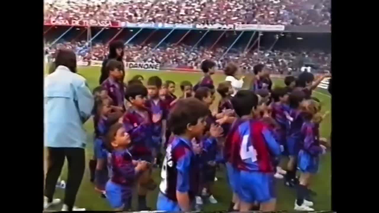 Gerard Pique's heart-warming retirement video 🥺