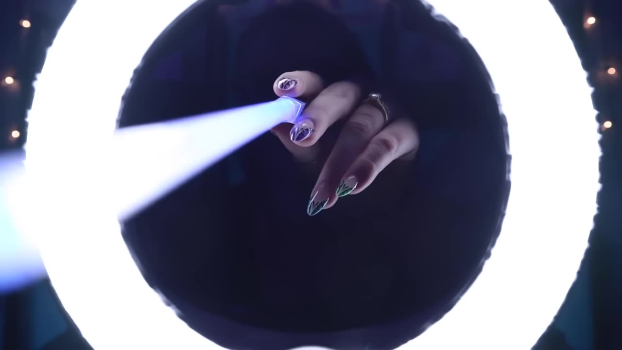 ASMR Ring Light Hand Movements: Hypnotizing Visuals to Put You to Sleep - tongue clicking