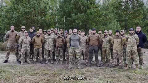 Soldados de la SSO de Azov felicitan a sus hermanos liberados del cautiverio ruso: Nos inspiró su r