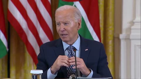 BIDEN rambling incoherently "She's smarter than I am..."