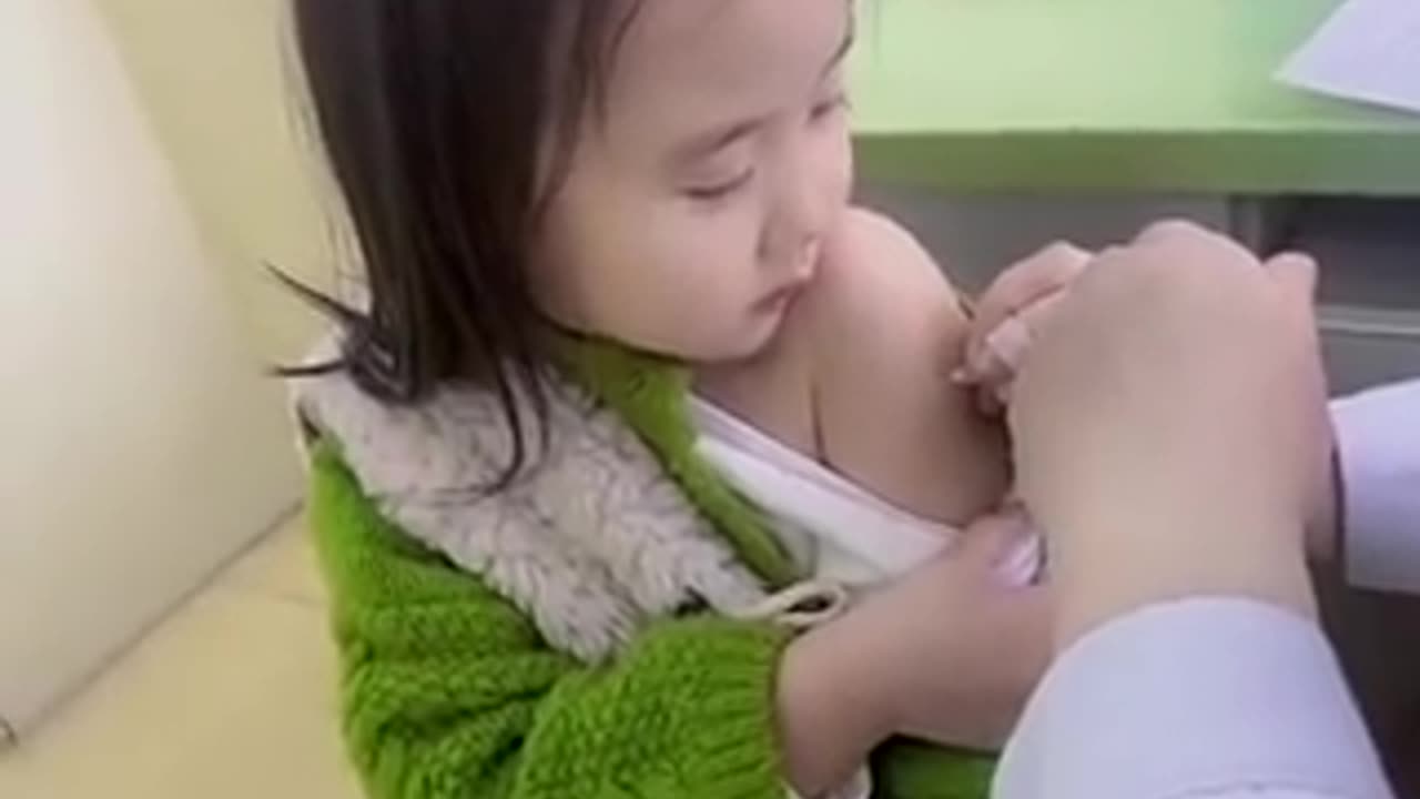 Kid taking injection, so cute #kid
