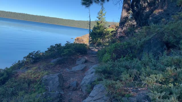 Central Oregon – Paulina Lake “Grand Loop” – Rocky Lakeshore Trail