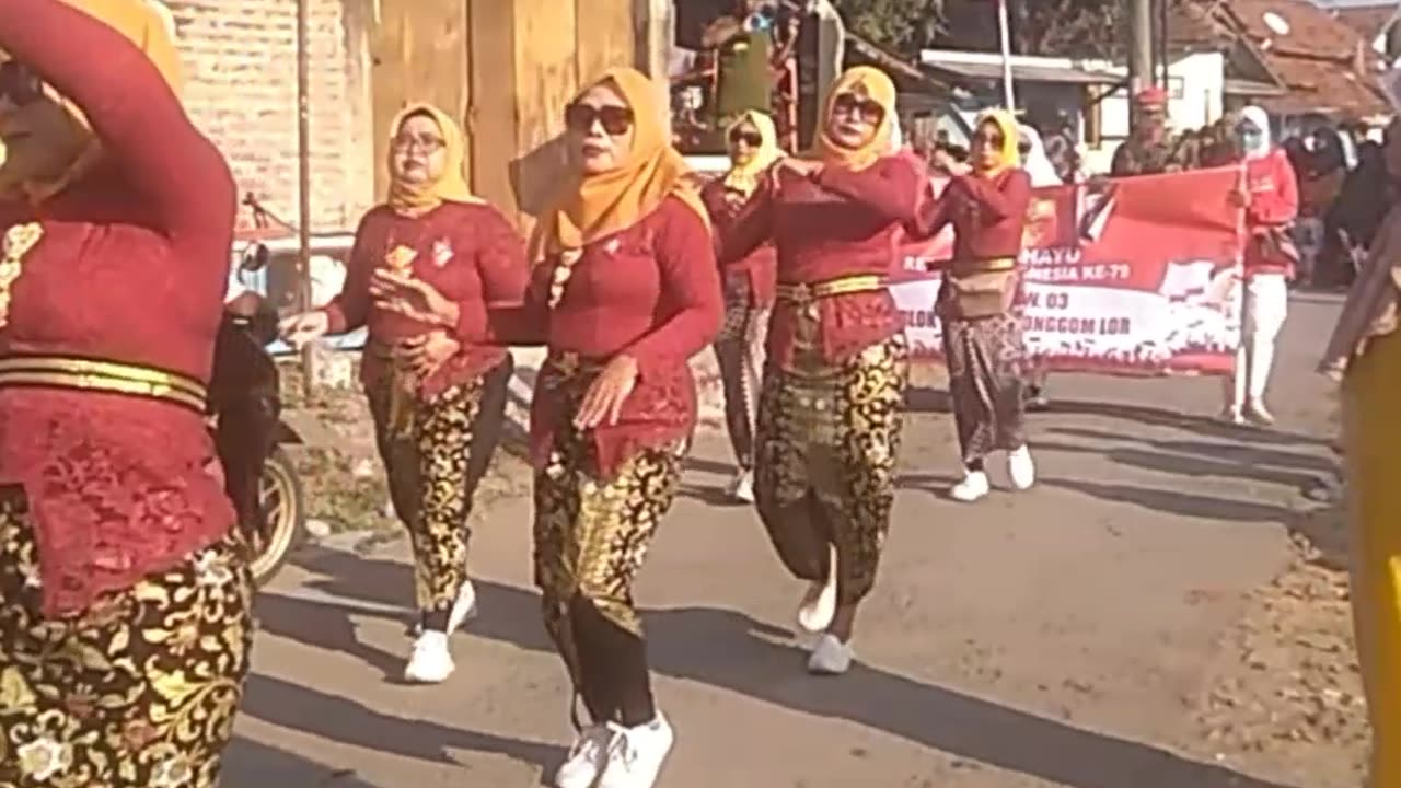 Women Dance Ini Celebrate