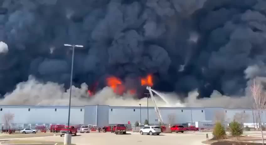 Another walmart on fire