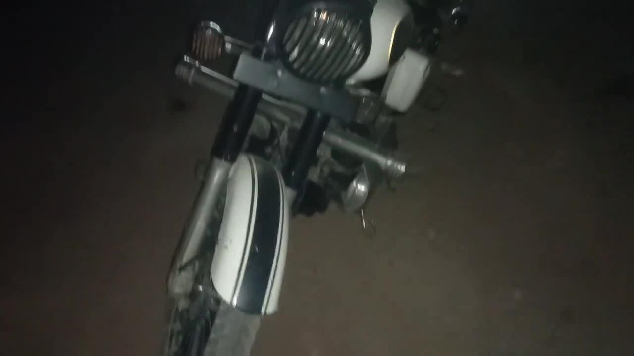 Royal Enfield Bullet Diesel ward fasht bullet bike new video in india follow and subscribe