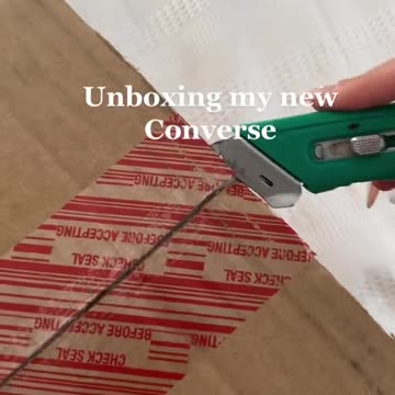 Converse Unboxing