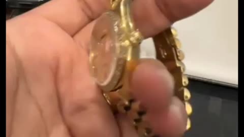 Watch 18k gold 7.ct diamond 💎