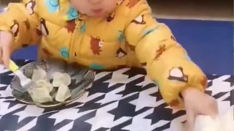 #Chicken is #fighting with baby so #smart #baby wonderful #Short #video