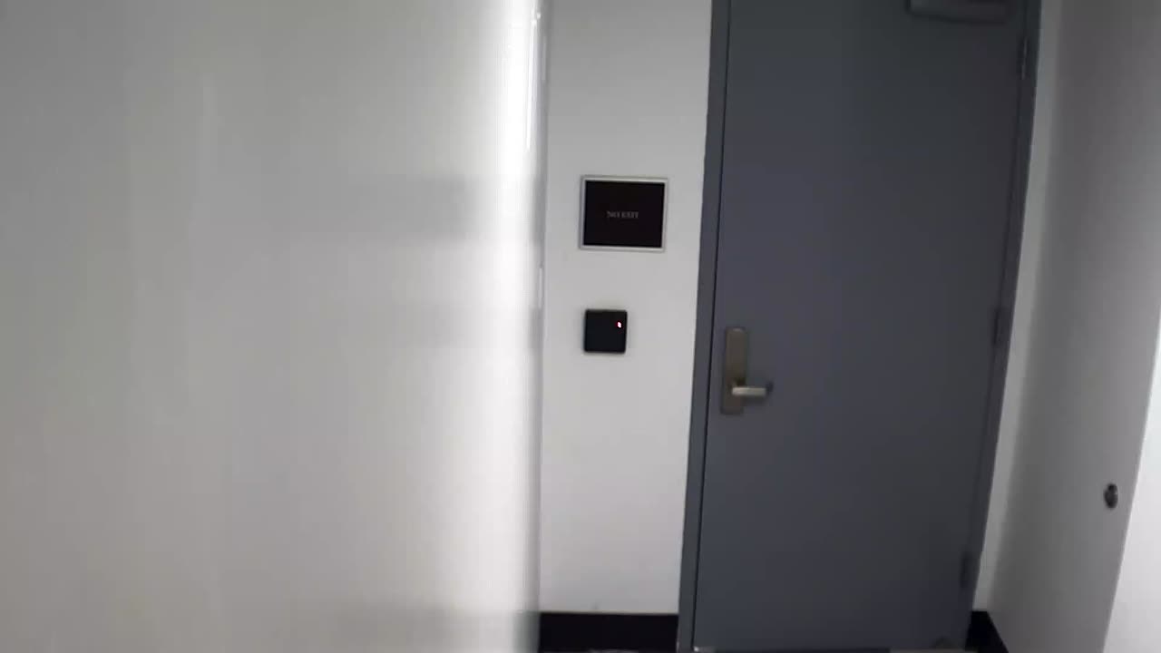 6144RHOBG2G201ABStairwayLobbyEntry_2021-01-06_01h20min01s370ms.mp4