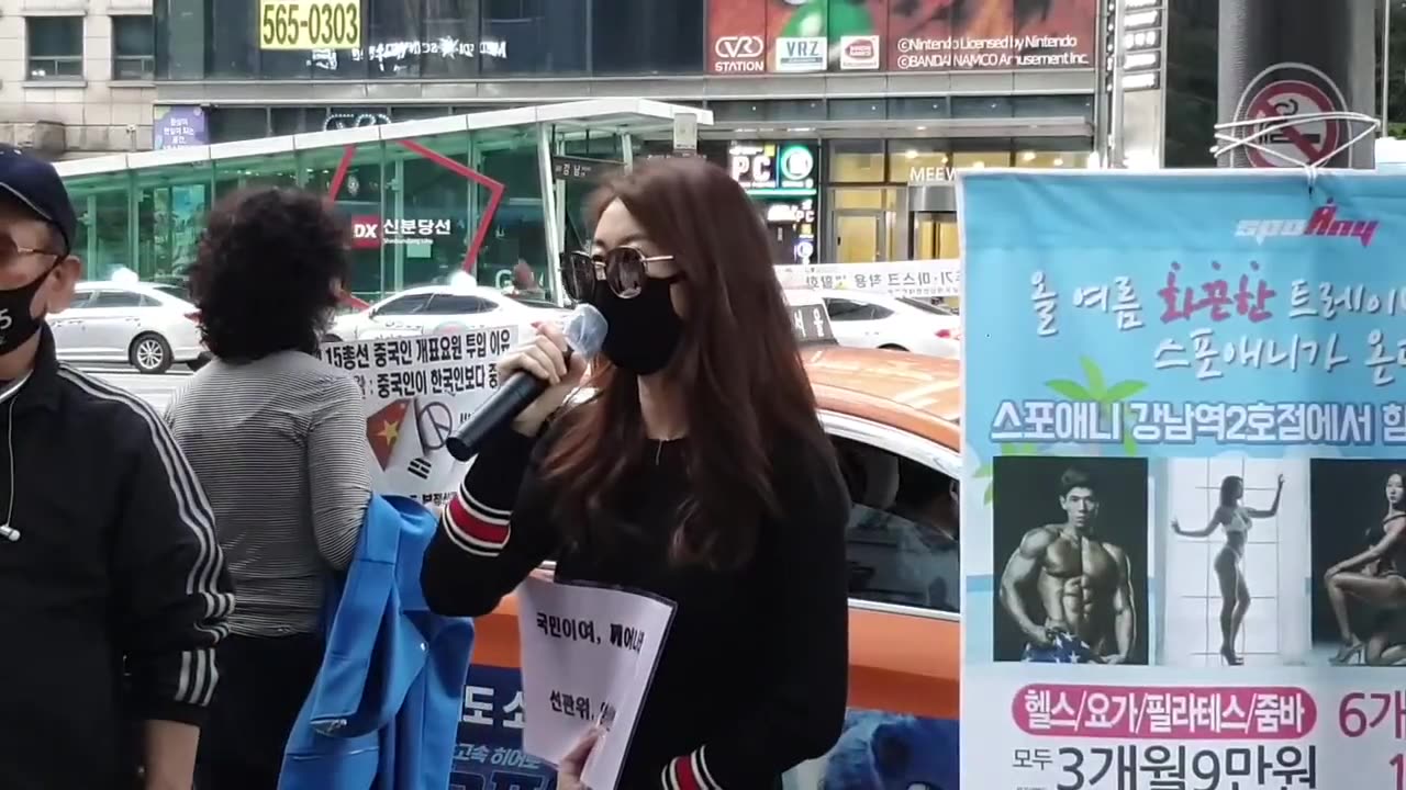 20200526_V3_S03(xT2SZwTcRDw)난생처음 거리에 나온 한 여대생의 이 절규를 듣거라! 특히 야당 위정자들