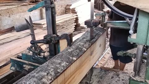 Amazing Wood Sawmill Factory - Sawing Process Premium Pine Logs