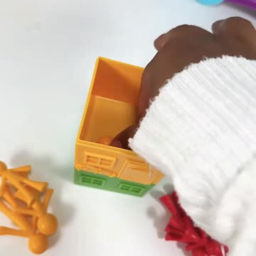 Colours & Counting & House & Number of People