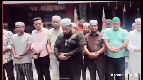 জানাযার নামাযরত অবস্থায় এরেষ্ট করলো পুলিশ