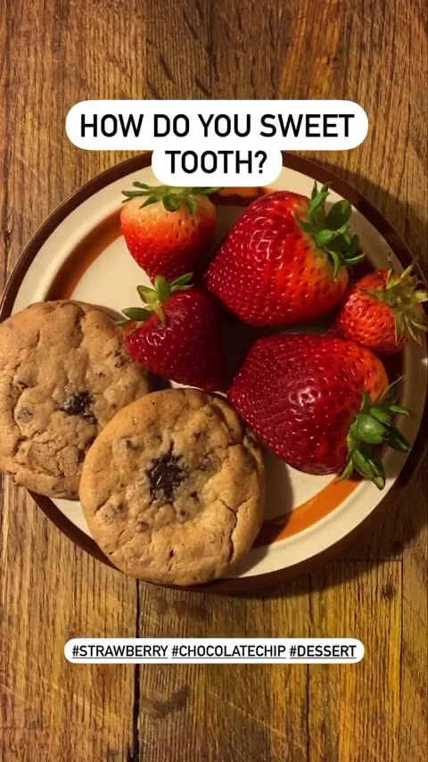 #strawberries and #chocolate chip #cookies to satisfy the sweet tooth 😉 #delicious #yummy