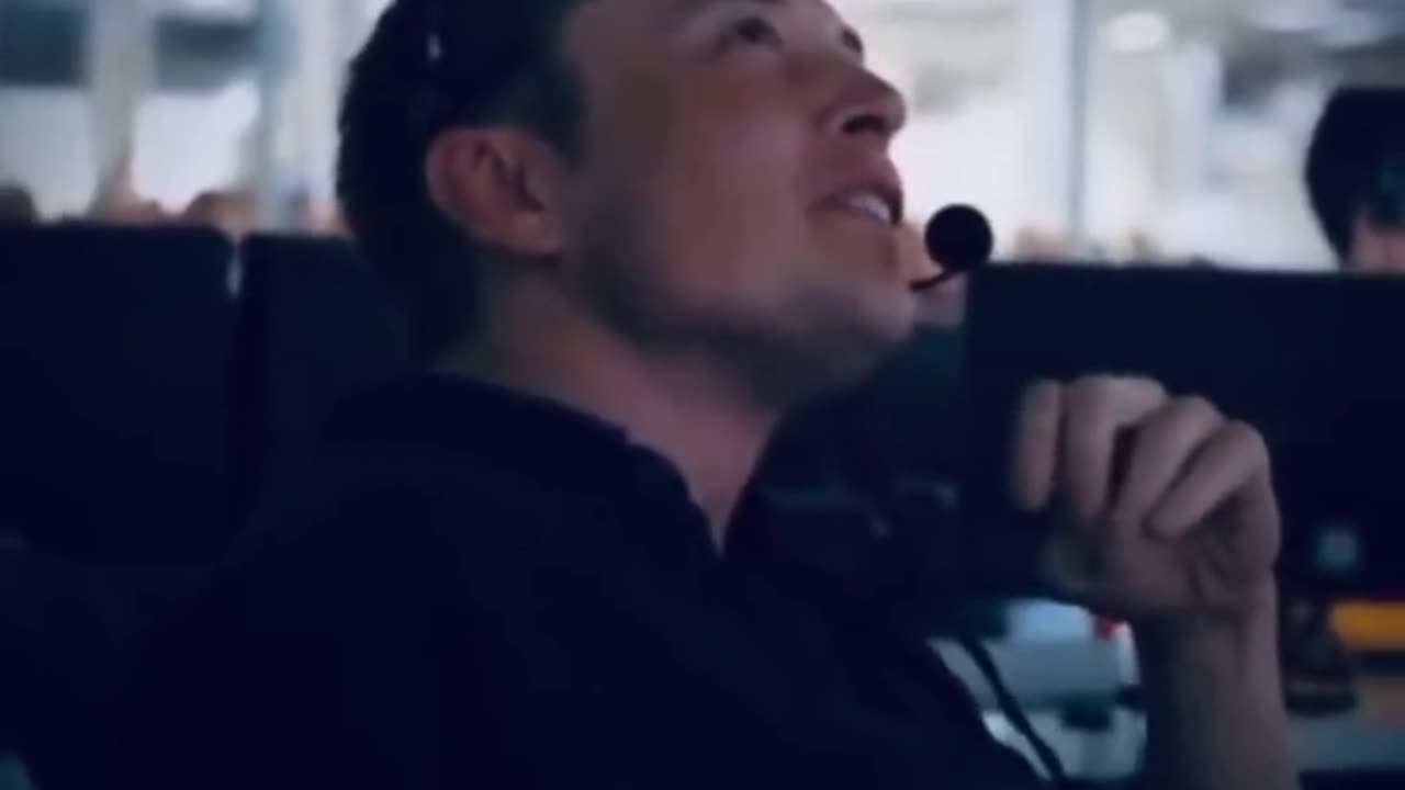 Elon musk “I never give up” Elon Musk 💪✌️ #ElonMusk #ELONvsMARK