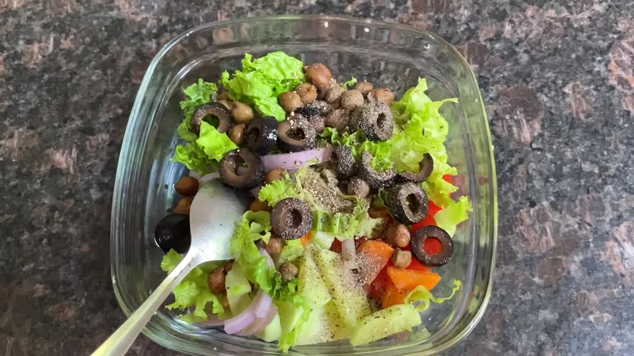 Salad - Subway style __ Weight loss recipe __ Veggie delight __ Subway salad at home