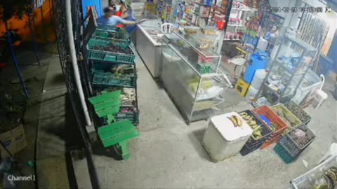 Sicariato en tienda de Bicentenario