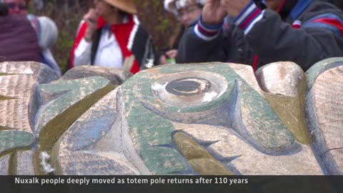 Un totem "chef-d'œuvre" sculpté dans les années 1880 retourne chez lui.