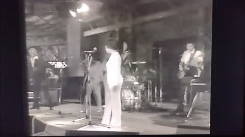 Staple Singers 1981 Touch A Hand Make A Friend Live