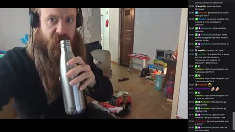 2022-11-21 (1bis) - Train terminé - Twitch Decheterie (version avec chat)