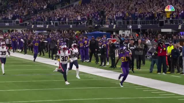 VIKINGS KICK RETURN FOR A TOUCHDOWN!