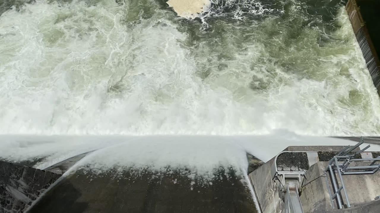 Center Hill Dam