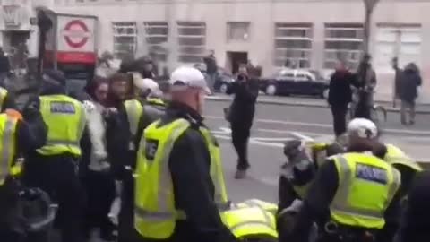 More video from the anti lockdown protest in London yesterday_2