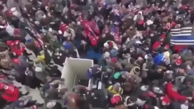 Antifa January 6th break in to Capitol.