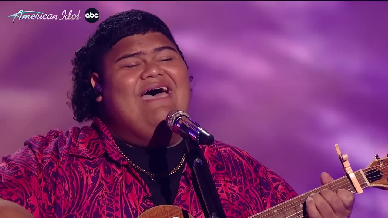 Iam Tongi Is Emotional Singing "I'll Be Seeing You" For His Dad - American Idol Finale 2023