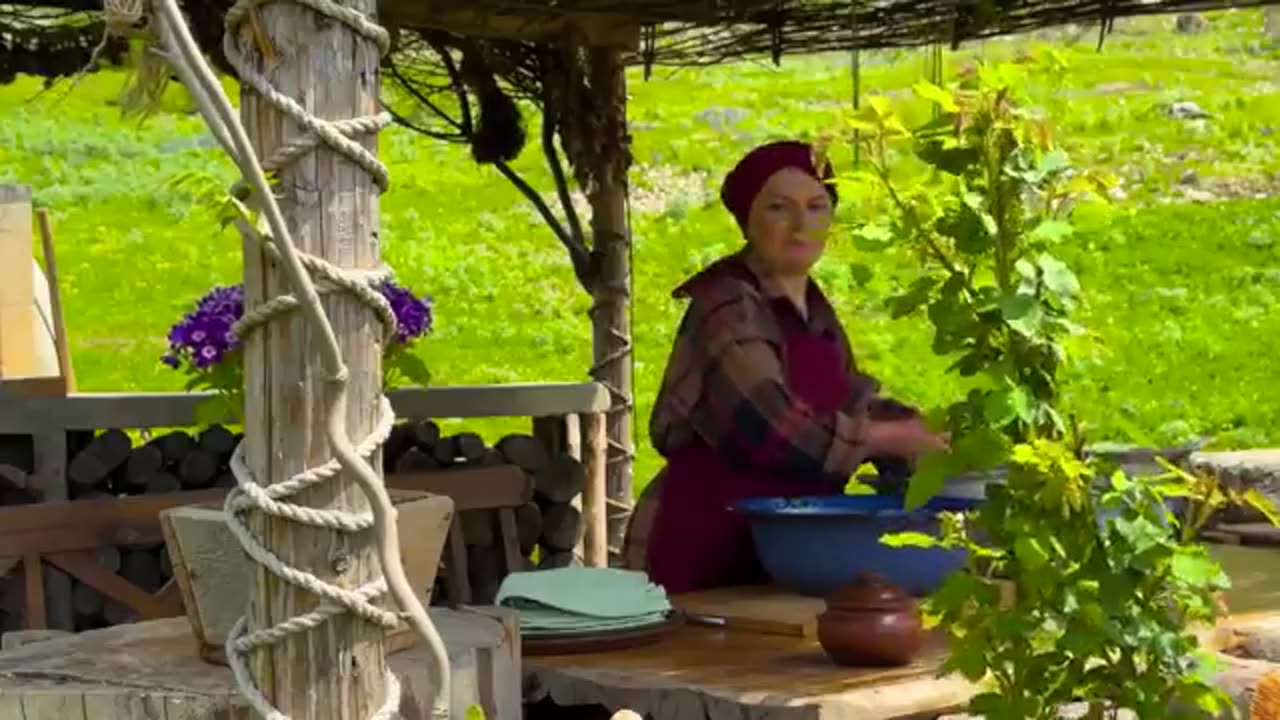 Cooking Incredible Dishes in a Faraway Mountain Village!