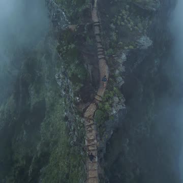 his hike is absolutely crazy 🤯 #madeira #picodoarieiro