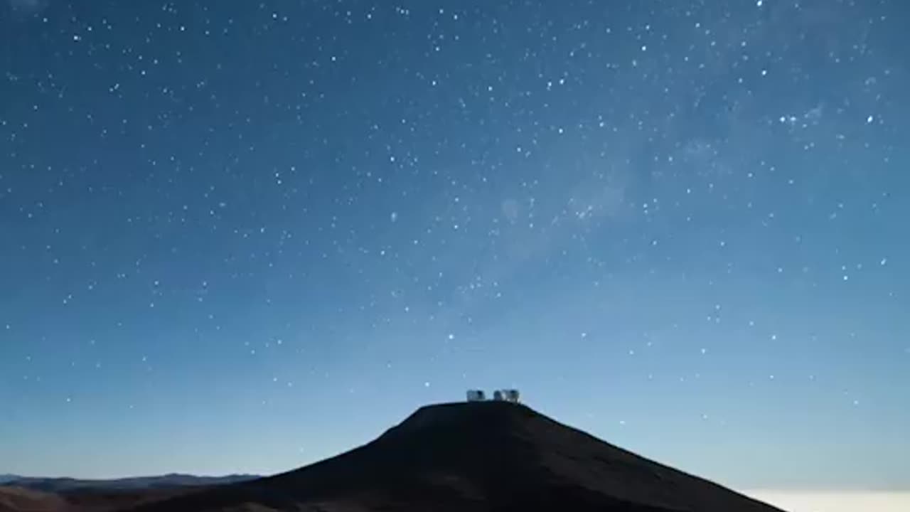 Breathtaking timelapse of nightfall over Cerro Paranal in Chile.