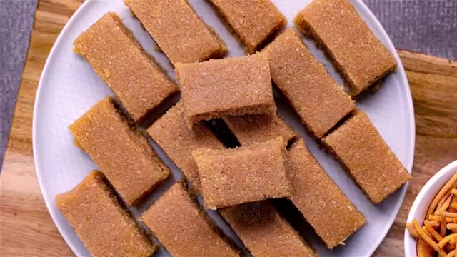 Coconut Jaggery Barfi in 20 mins - Healthy Sweet with Sugar alternative | Traditional Thengai Burfi