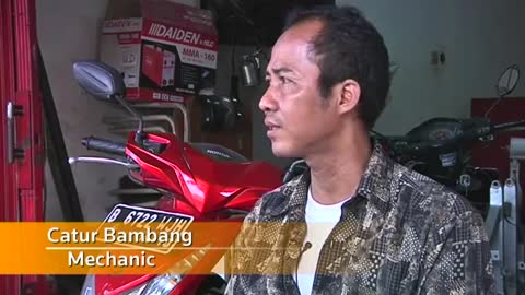 Indonesian mechanic's adapted motorbikes help disabled riders