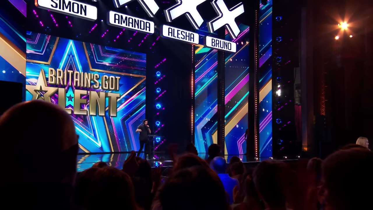 BEATBOXING pro gets Ant & Dec's GOLDEN BUZZER! | Auditions | BGT 2023