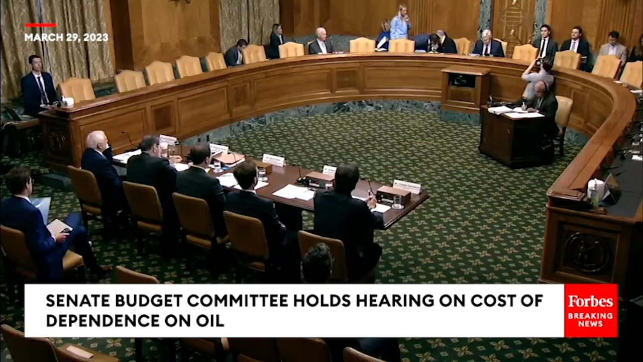 Sheldon Whitehouse Leads Senate Budget Committee Hearing On Dependence On Oil