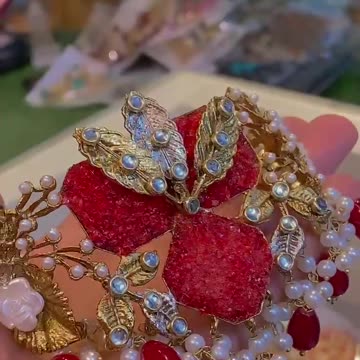 Elegant stylish beautiful artificial jewellery