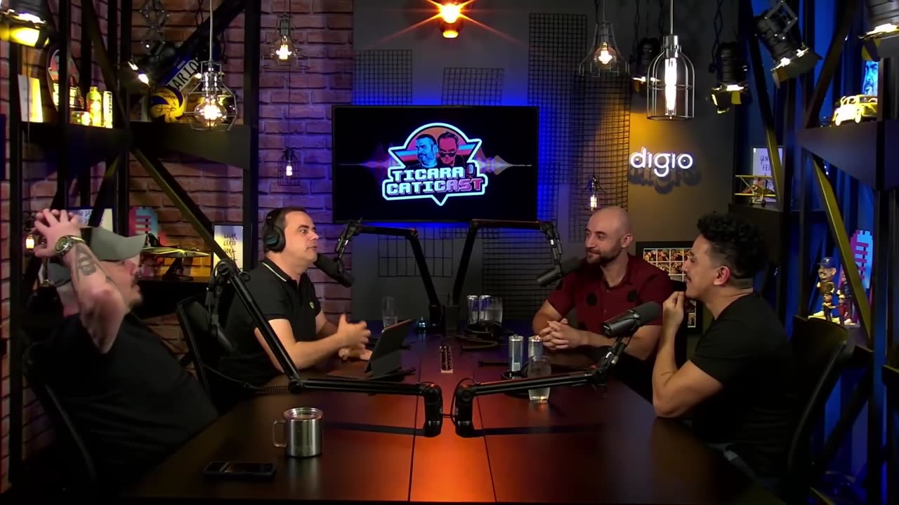 EVANDRO PERDEU A CHANCE DE FICAR COM A THAILA AYALA