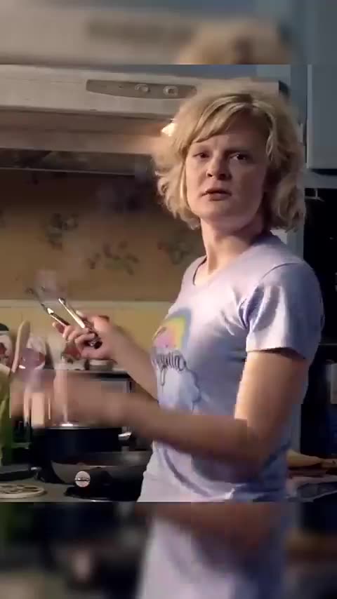 Mother didn't hesitate to smack her.