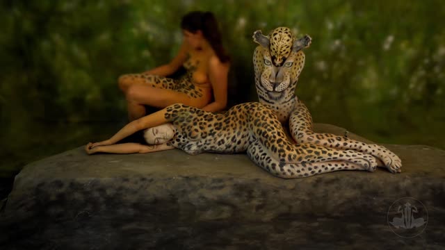 The Leopard - Bodypainting Illusion by Johannes Stoetter