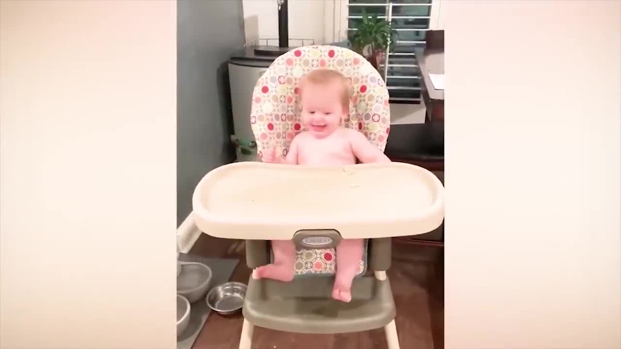 Funniest Moments with Baby Laughing (10)