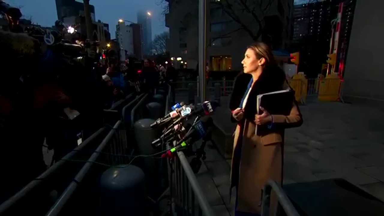 NEW YORK JUDGE BURNING PRESIDENT TRUMP IN HIS COURTROOM!