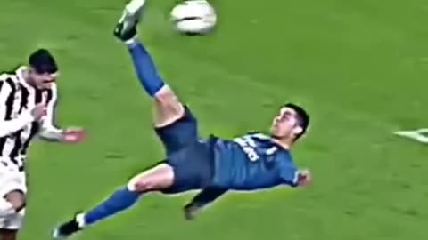 Ronaldo bicycle kick